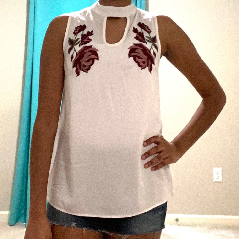 White Roses Keyhole Blouse